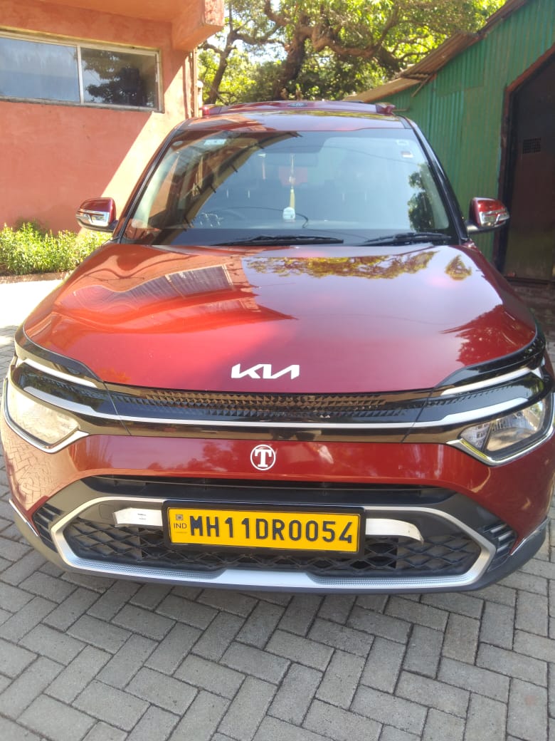 Maruti Swift cab ready for Mahabaleshwar sightseeing tour